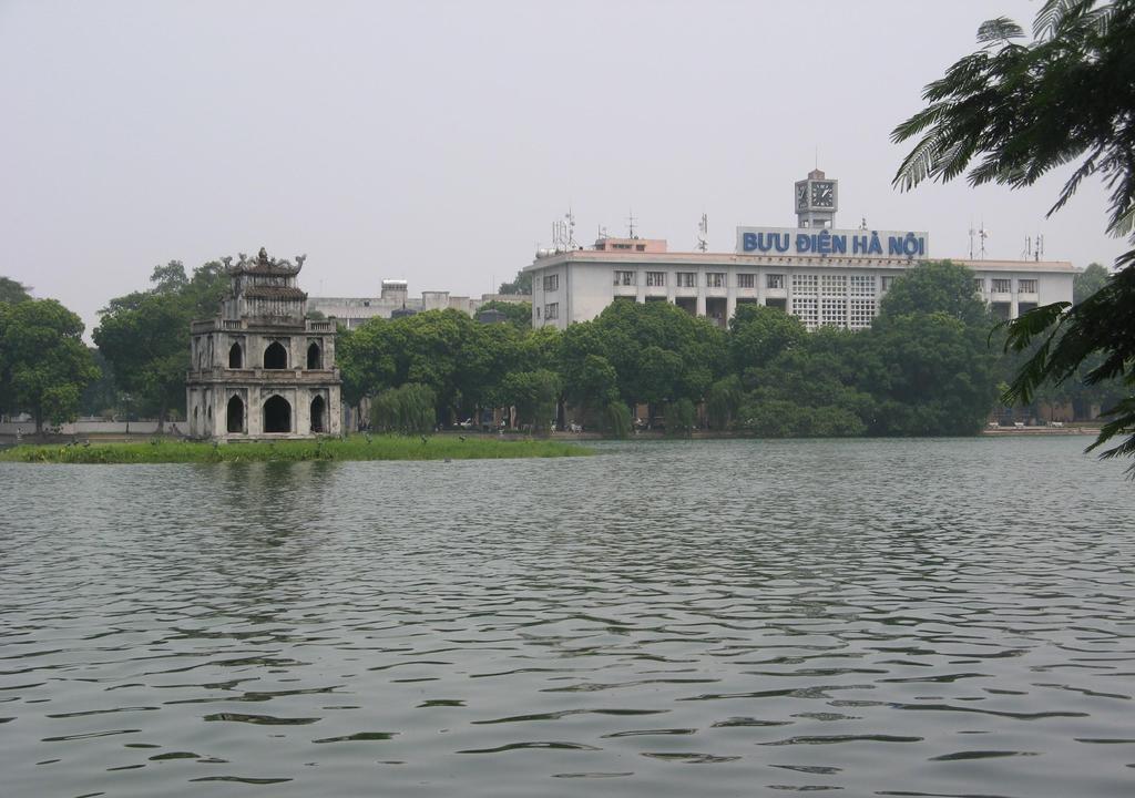 Hanoi Victor Metropolis Hotel & Rooftop Bar Exterior photo