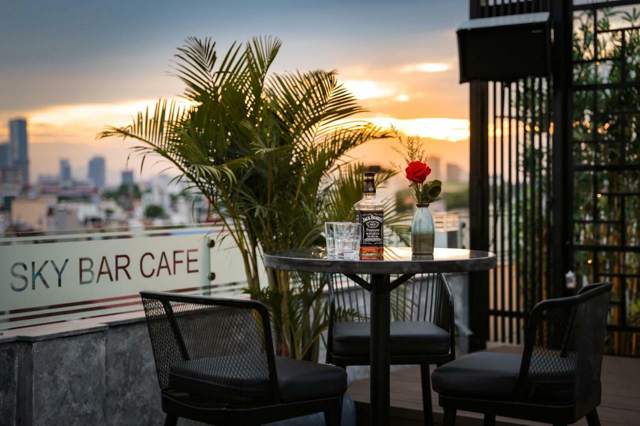 Hanoi Victor Metropolis Hotel & Rooftop Bar Exterior photo